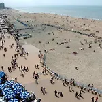 Toffe Op 300m De Zeedijk 公寓